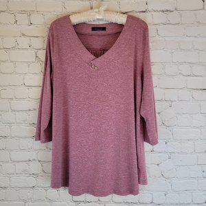 Flowy Tunic Top with ¾ Sleeves and V-neck - Size XL